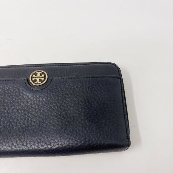 Tory Burch Black Landon Zip Around Continental Wallet Pebbled Leather Gold Tone - Picture 2 of 13